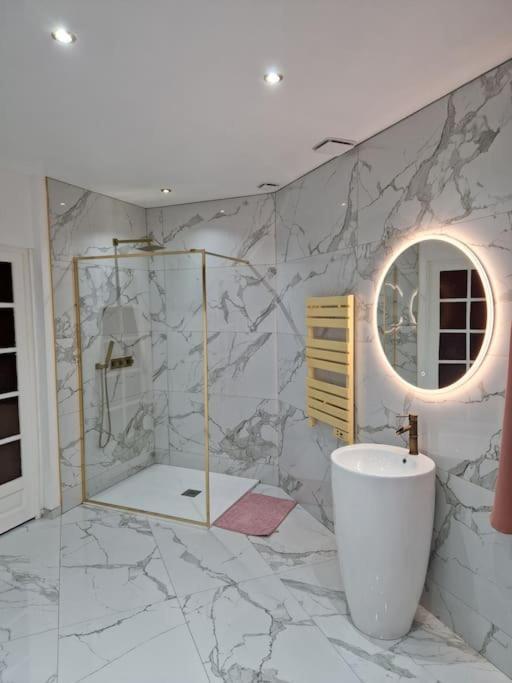 Maison Chic Avec Jacuzzi Nogent Sur Oise Yaospa60 Ngoại thất bức ảnh