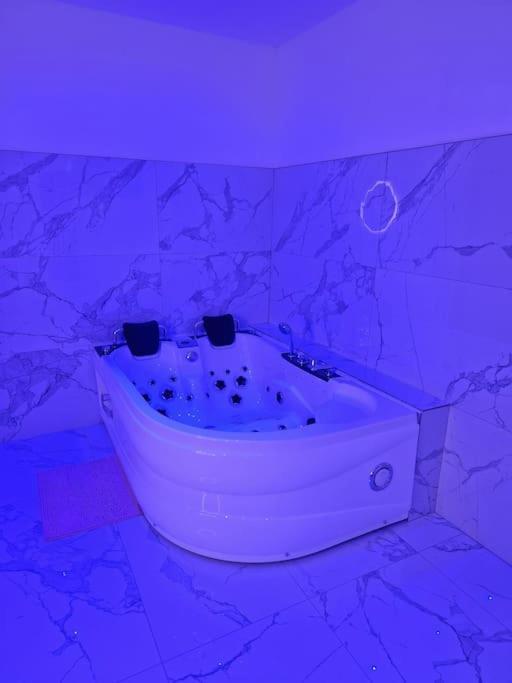 Maison Chic Avec Jacuzzi Nogent Sur Oise Yaospa60 Ngoại thất bức ảnh