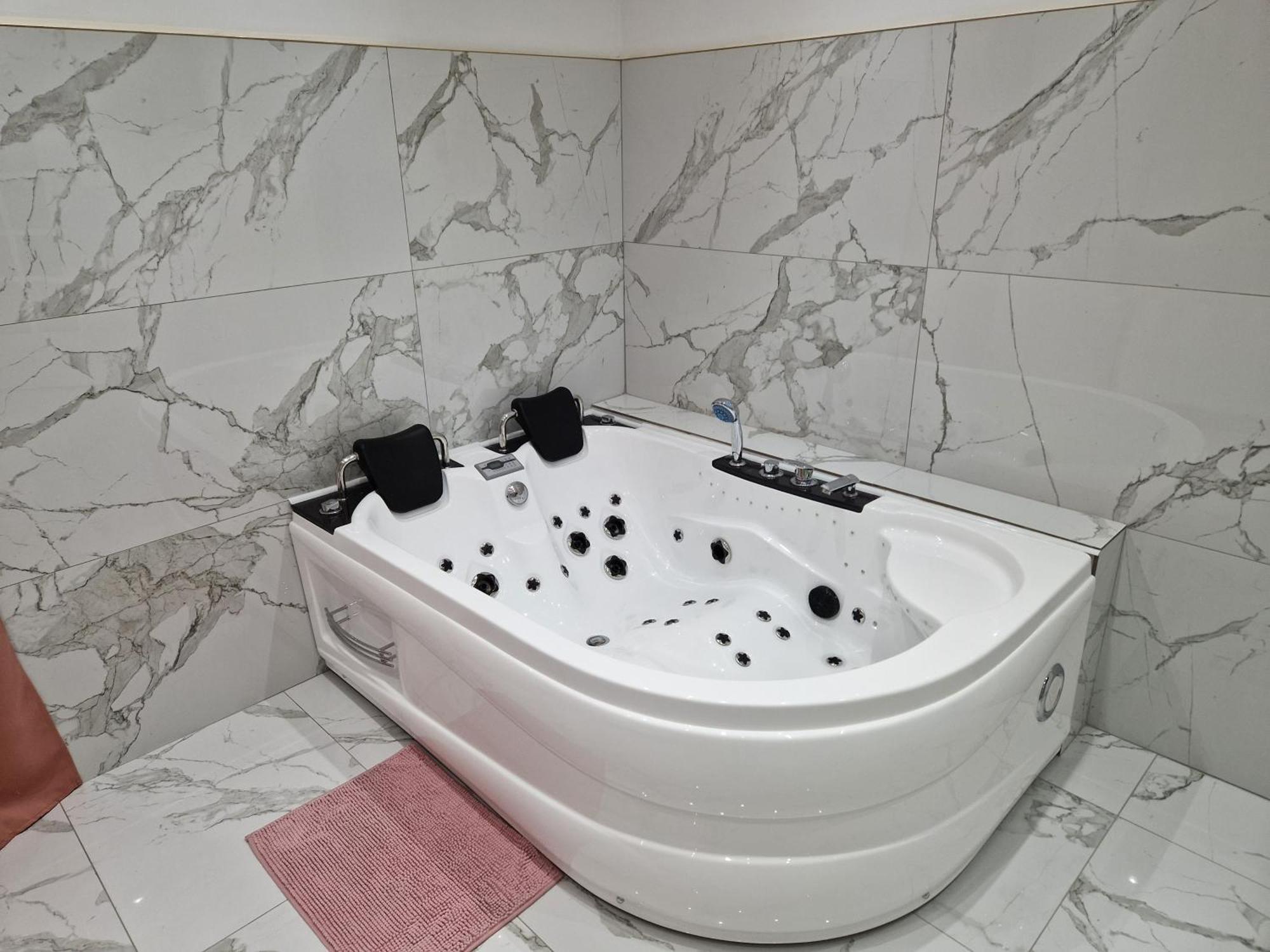 Maison Chic Avec Jacuzzi Nogent Sur Oise Yaospa60 Ngoại thất bức ảnh